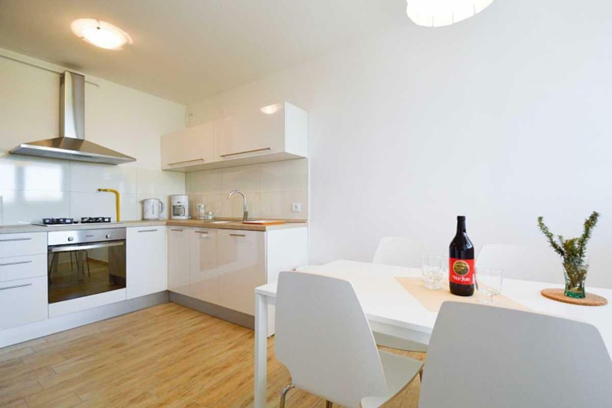 Leut Apartment, 3Min Beach, 15Min Center พูลา ภายนอก รูปภาพ
